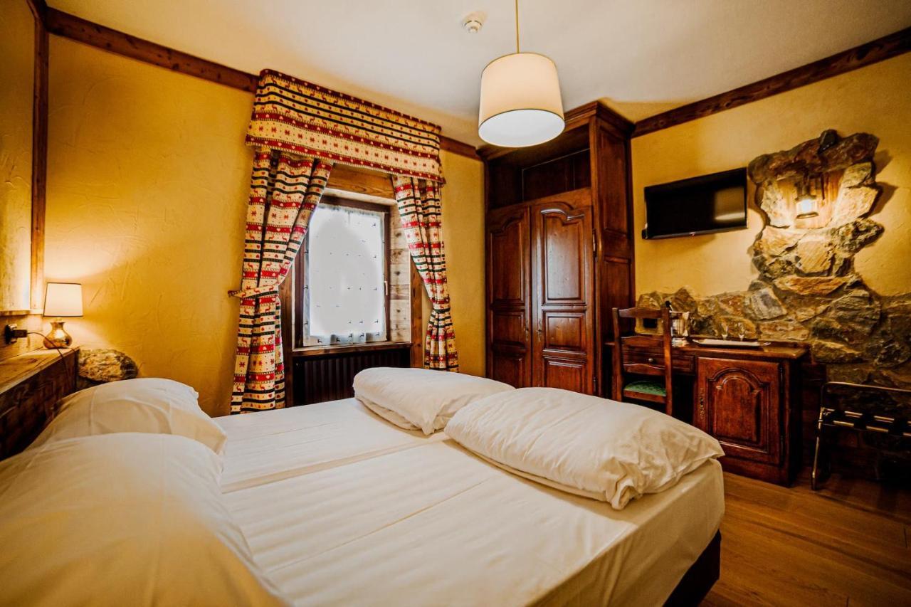 Hotel Jumeaux Breuil-Cervinia Eksteriør billede