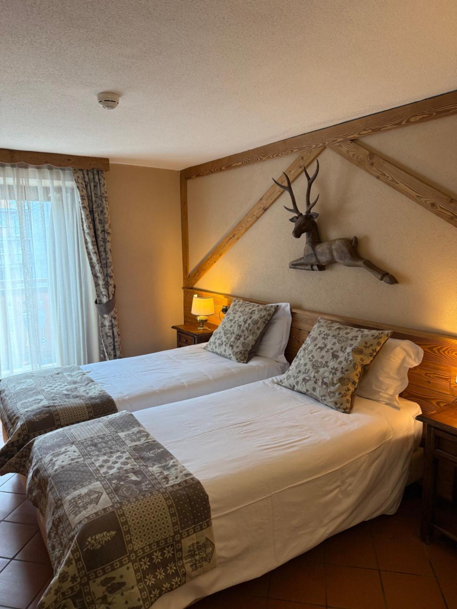 Hotel Jumeaux Breuil-Cervinia Eksteriør billede